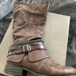 Brand new 8.5 still in original box